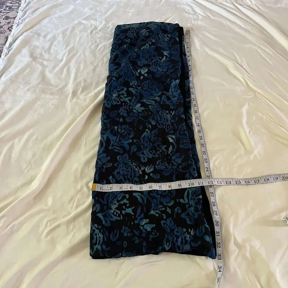 Unbranded scarf good